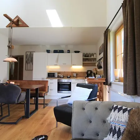 Kitz - Ski-to-door Apartment